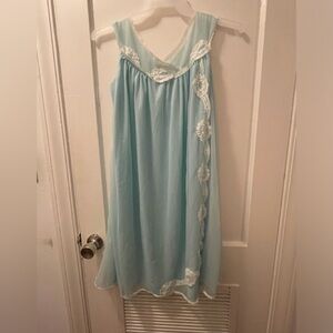Snowdon  Vintage Nightgown